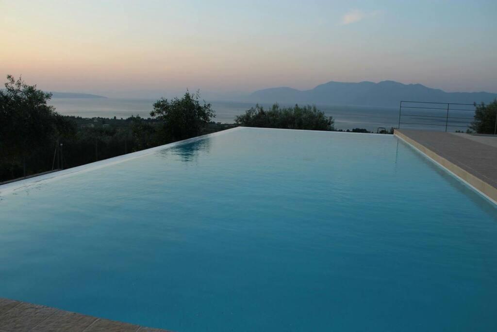 Panoramic View Summerhouse Loukissia Εξωτερικό φωτογραφία