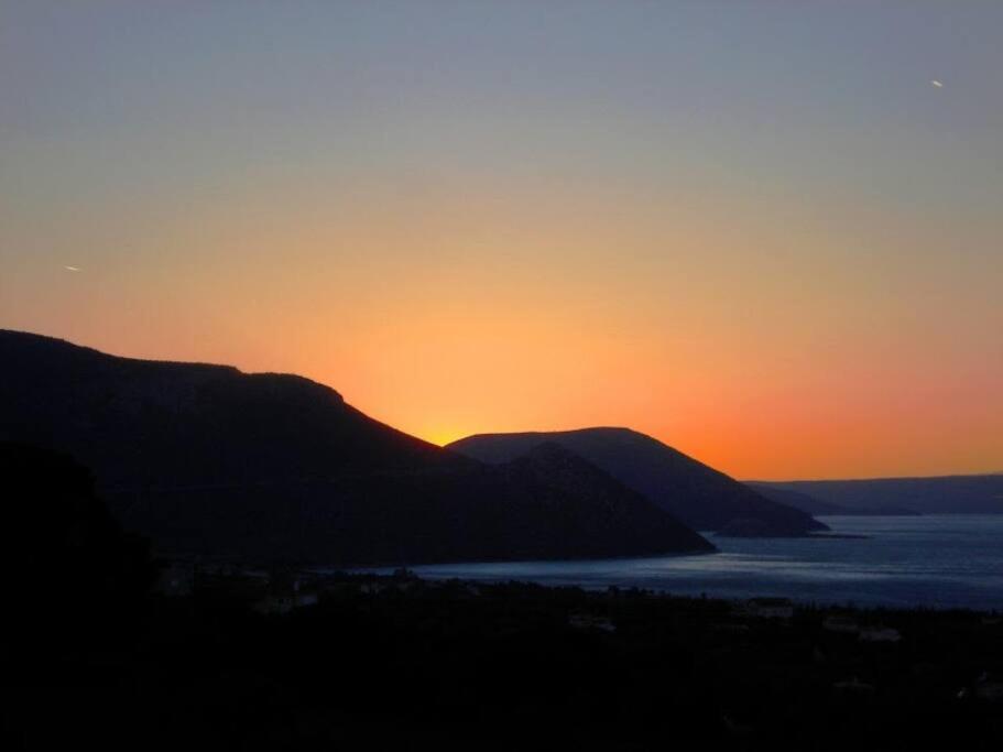 Panoramic View Summerhouse Loukissia Εξωτερικό φωτογραφία