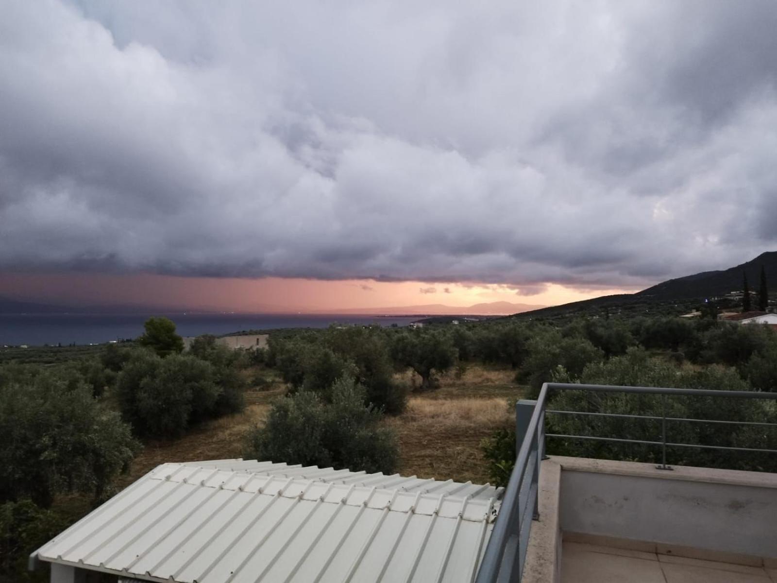 Panoramic View Summerhouse Loukissia Εξωτερικό φωτογραφία