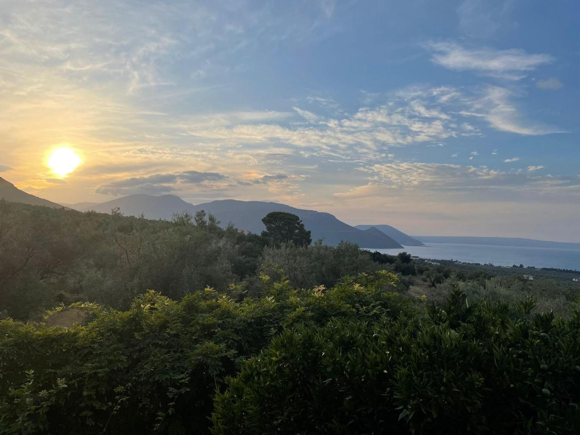 Panoramic View Summerhouse Loukissia Εξωτερικό φωτογραφία